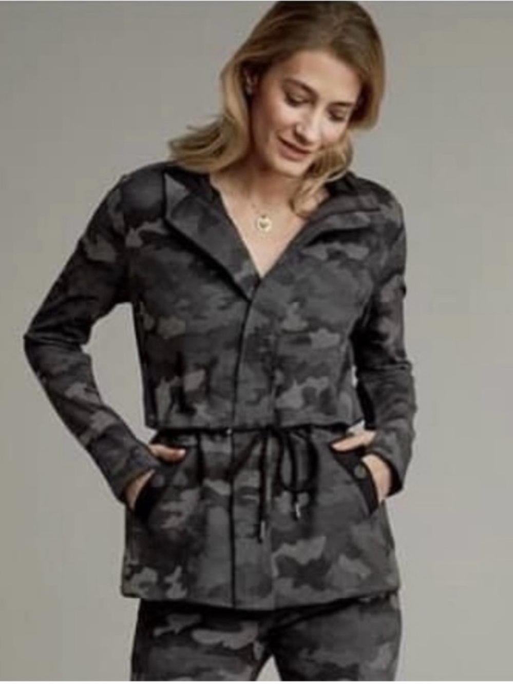 Cabi Style 3901 size S Camo Drawstring Jacket - Charcoal Grey